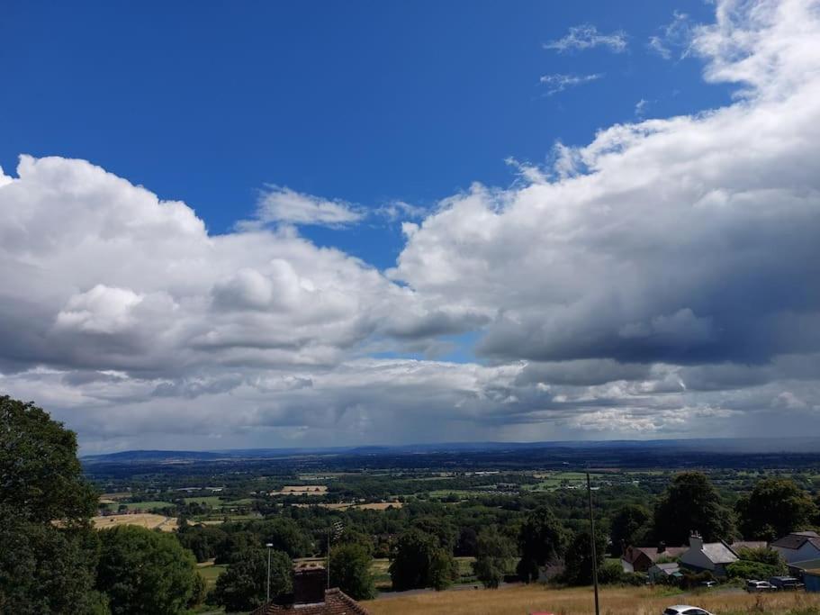 Charming Malvern Cottage With Outstanding Views Malvern Wells Dış mekan fotoğraf